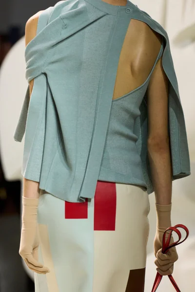 Look 35